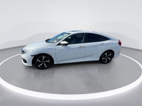 Used 2016 Honda Civic Touring image 7