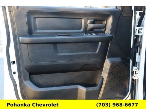 Used 2024 RAM 2500 Tradesman w/ Chrome Appearance Group image 22