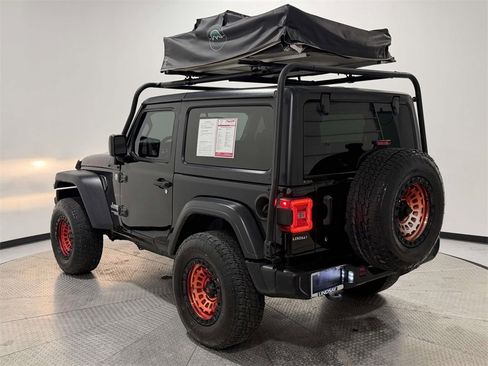 Used 2018 Jeep Wrangler Sport S image 4