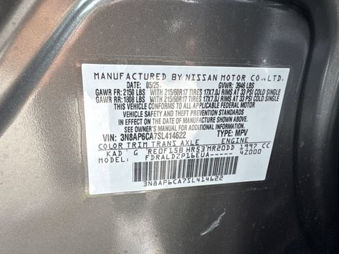 Used 2025 Nissan Kicks SV FWD image 31
