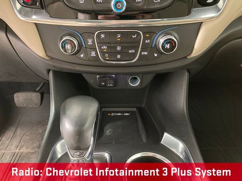 Used 2023 Chevrolet Traverse LT AWD/4WD image 11