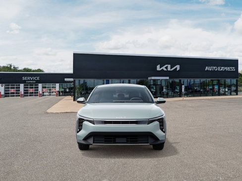New 2025 Kia K4 EX image 2