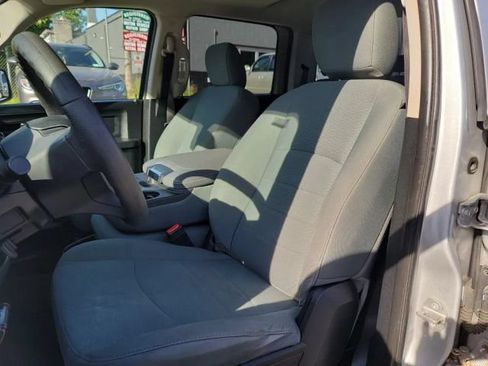 Used 2016 RAM 1500 Express AWD/4WD image 9