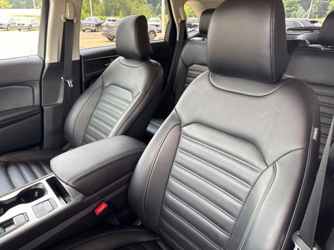 Certified 2022 Ford Edge SEL w/ Convenience Package image 24