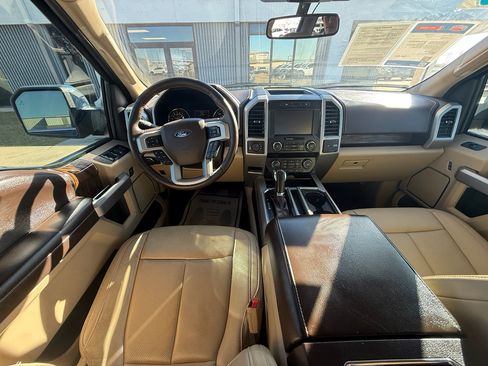Used 2019 Ford F150 Lariat image 10