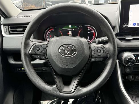 Used 2023 Toyota RAV4 XLE w/ Convenience Package image 18