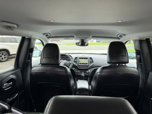 Used 2023 Jeep Cherokee Altitude Lux image 35