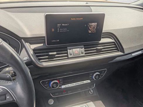 Used 2018 Audi Q5 2.0T Premium Plus w/ Premium Plus Package AWD/4WD image 5