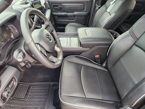 New 2026 RAM 2500 Limited AWD/4WD image 12