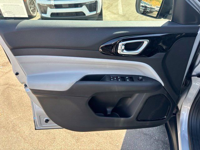 New 2026 Jeep Compass Limited AWD/4WD image 9