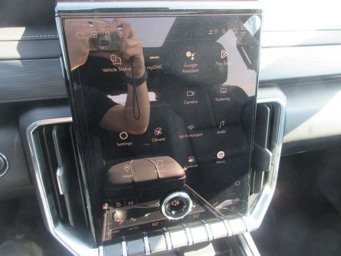 New 2026 GMC Acadia Elevation image 19