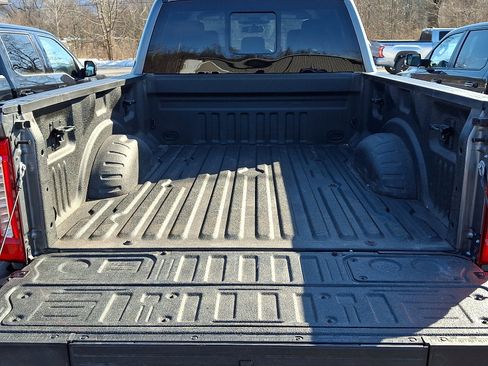 Used 2024 Ford F350 Lariat w/ Chrome Package image 30