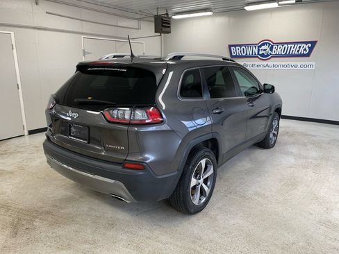 Used 2019 Jeep Cherokee Limited w/ Technology Group AWD/4WD image 8