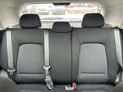 Used 2026 Hyundai Venue SE FWD image 24