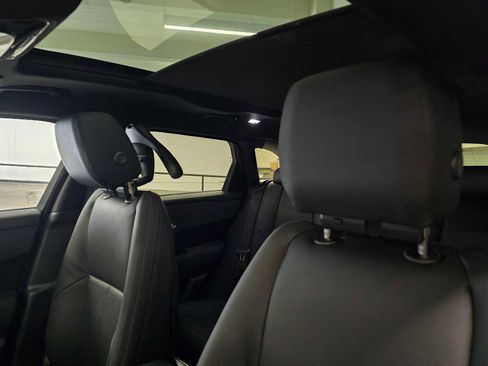 New 2026 Land Rover Range Rover Velar Dynamic SE image 23