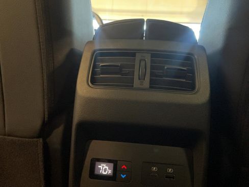 Used 2023 Nissan Rogue SL w/ SL Premium Package image 5