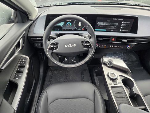 Certified 2023 Kia EV6 Light image 12
