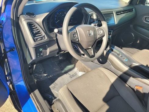 Used 2021 Honda HR-V EX image 12