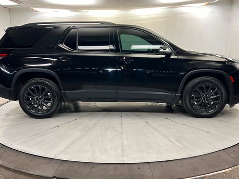 Used 2023 Chevrolet Traverse RS FWD image 7