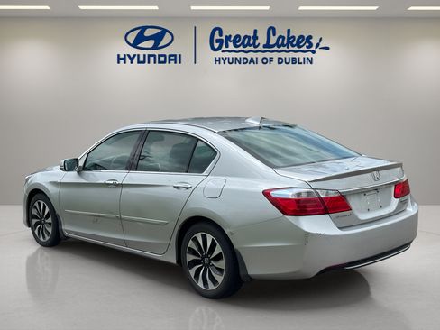 Used 2015 Honda Accord Touring image 3
