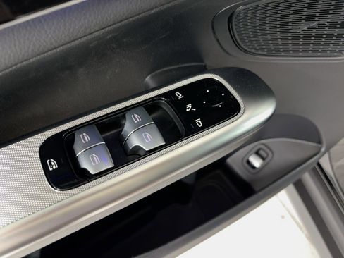 Certified 2026 Mercedes-Benz GLC 300 image 13