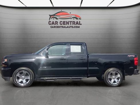 Used 2016 Chevrolet Silverado 1500 Custom w/ Custom Convenience Package AWD/4WD image 2