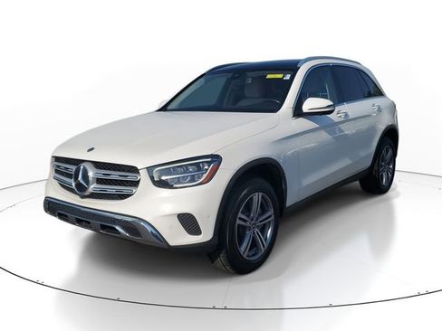 Used 2021 Mercedes-Benz GLC 300 image 3