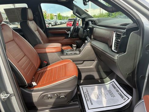 Used 2025 GMC Sierra 1500 Denali Ultimate AWD/4WD image 10