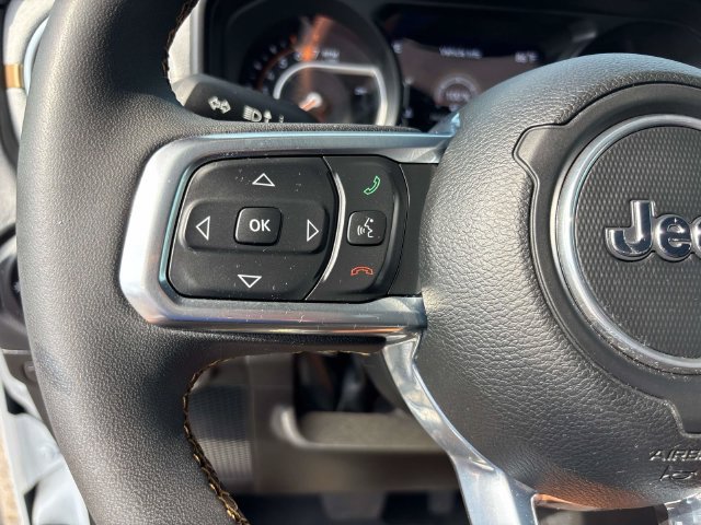Used 2024 Jeep Wrangler Unlimited Sahara AWD/4WD image 24