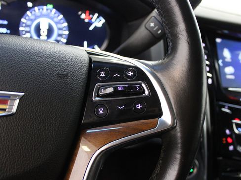 Used 2017 Cadillac Escalade ESV Luxury image 40