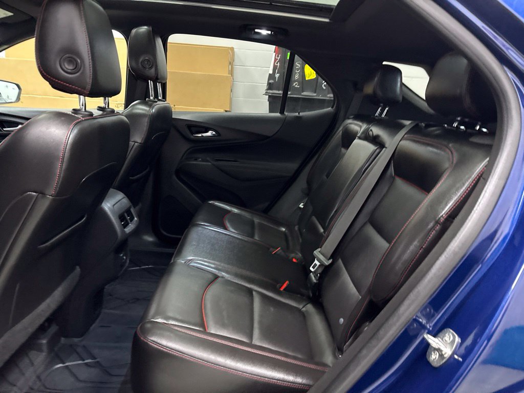 Used 2022 Chevrolet Equinox RS w/ RS Leather Package AWD/4WD image 32