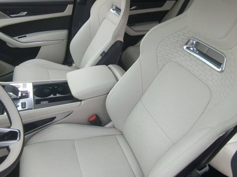 New 2025 Jaguar F-PACE R-Dynamic S AWD/4WD image 13