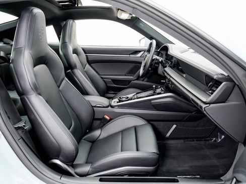 Certified 2026 Porsche 911 Carrera RWD image 28
