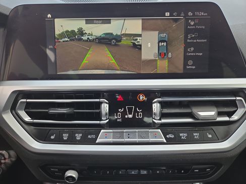 Used 2020 BMW 330i xDrive Sedan w/ Premium Package AWD/4WD image 27
