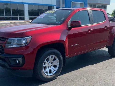 Used 2022 Chevrolet Colorado LT w/ LT Convenience Package AWD/4WD image 4