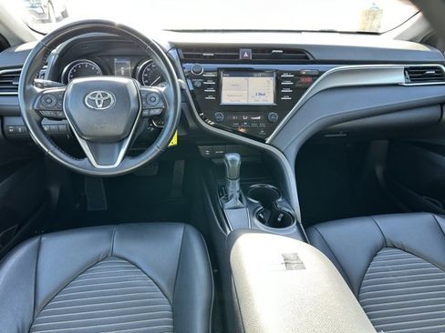 Used 2018 Toyota Camry SE image 8