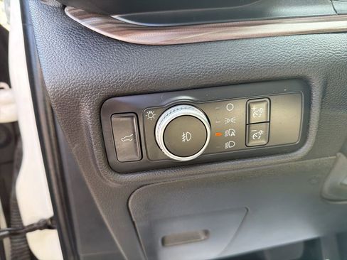 Used 2020 Ford Explorer Limited AWD/4WD image 19