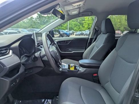 Certified 2025 Toyota RAV4 LE AWD/4WD image 18