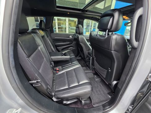 Used 2018 Jeep Grand Cherokee Limited w/ Luxury Group II image 14