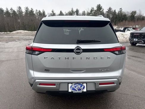 Used 2022 Nissan Pathfinder SL w/ Cargo Package image 5
