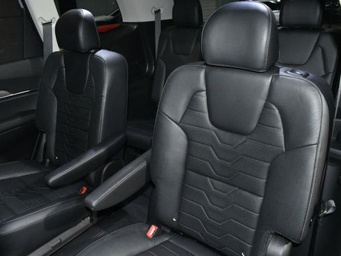 Used 2022 Kia Telluride SX w/ SX Prestige Package image 17