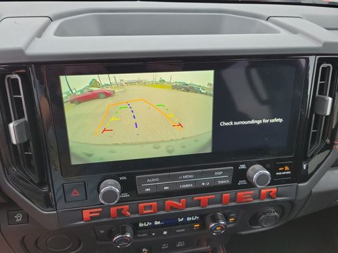 Used 2025 Nissan Frontier Pro-X RWD image 16