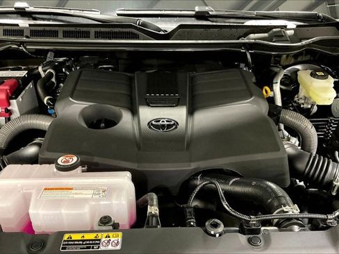 New 2026 Toyota Tundra Platinum AWD/4WD image 11