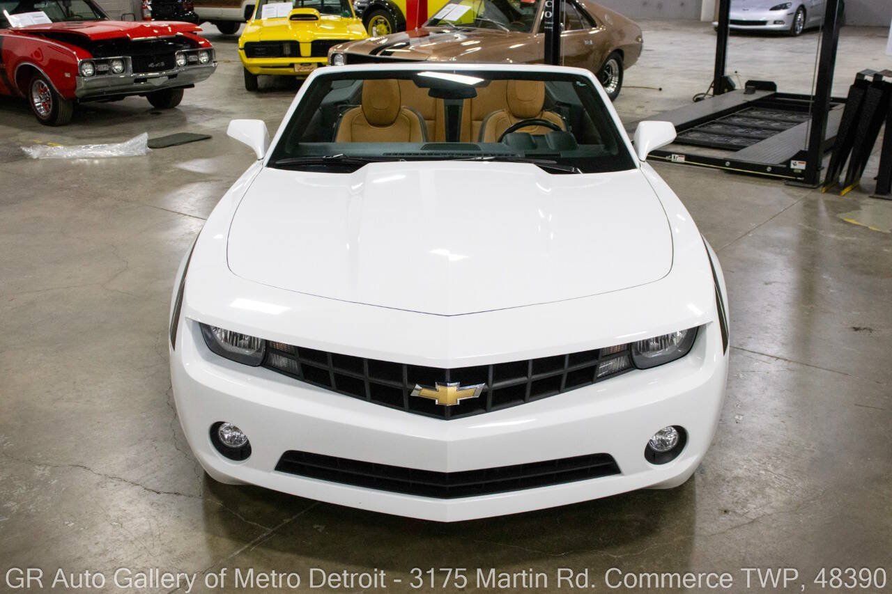 Used 2013 Chevrolet Camaro LT RWD image 12