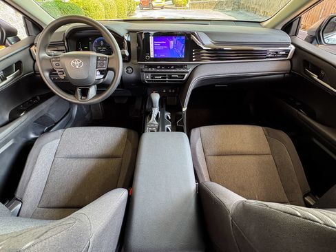 Used 2026 Toyota Camry LE FWD image 30