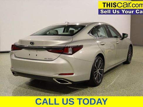 Used 2024 Lexus ES 350 w/ Premium Package FWD image 8