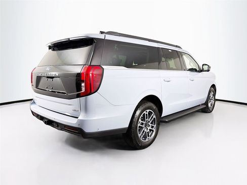 Used 2025 Ford Expedition Max Active AWD/4WD image 7