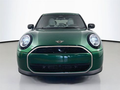 Used 2025 MINI Cooper 4-Door Hardtop FWD image 2