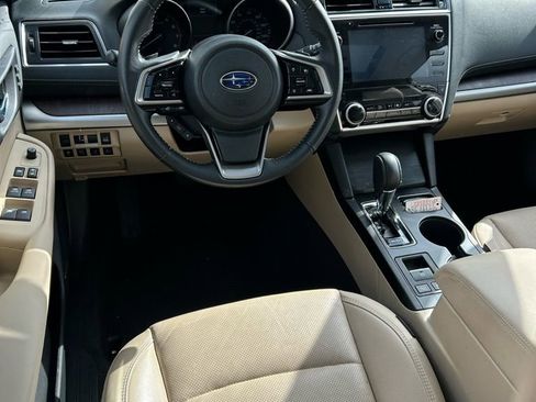Used 2018 Subaru Outback 2.5i Limited image 6
