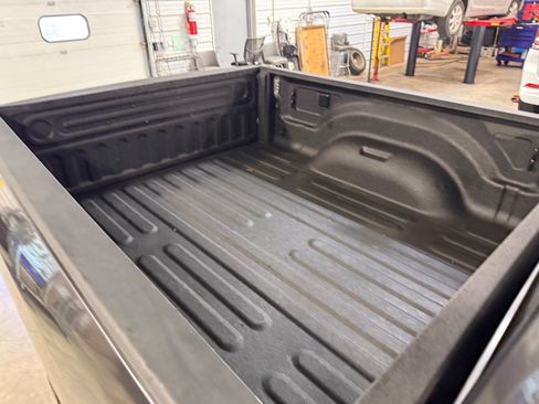 Used 2025 RAM 2500 Big Horn AWD/4WD image 21